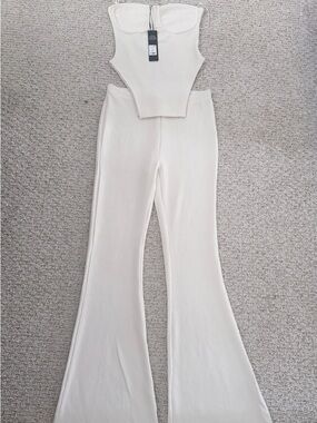 Fashion Nova Ribbed High-Rise Flare Pants in Ivory Cream